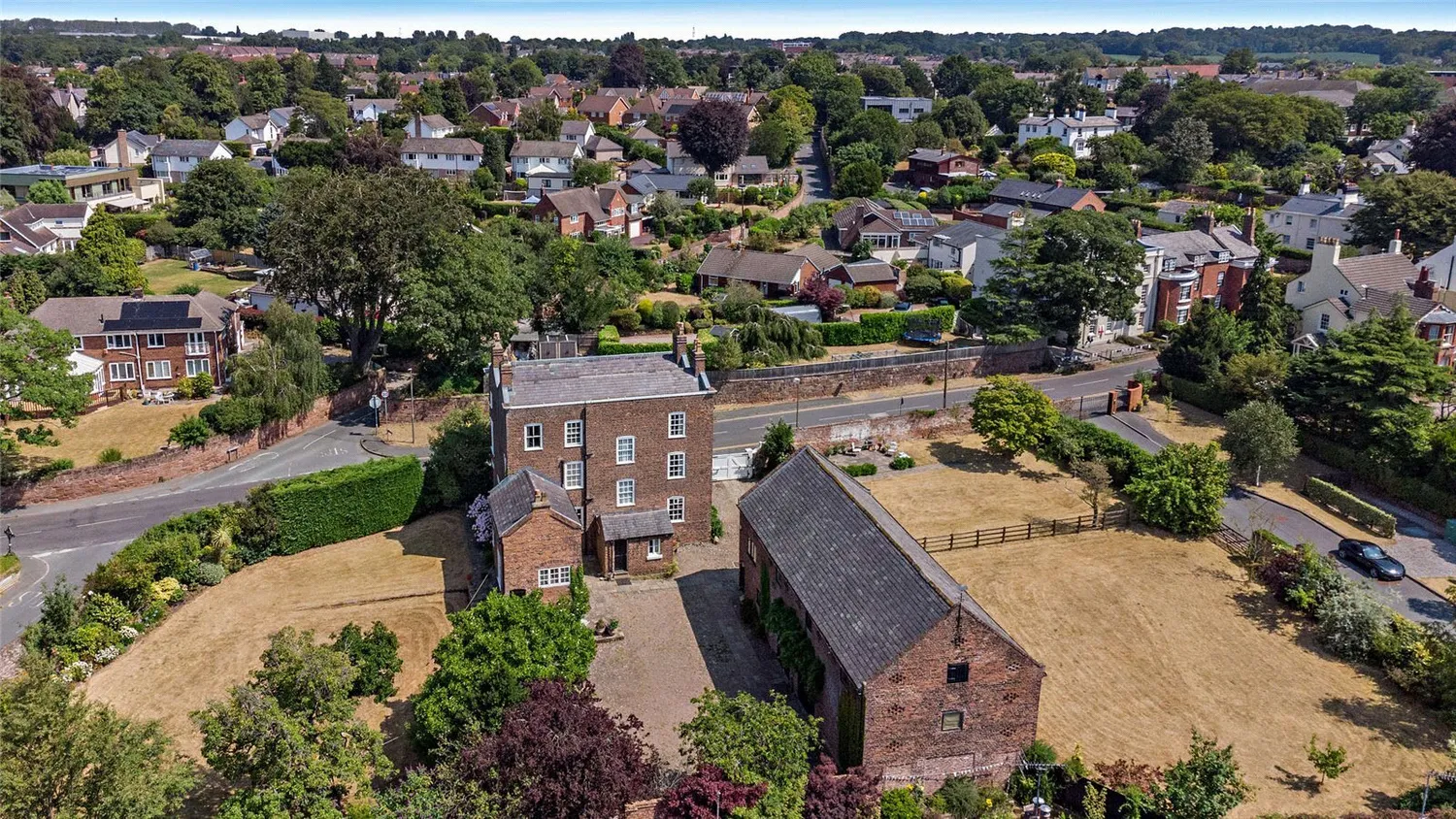 Parkgate Road, Neston, CH64 photo 28