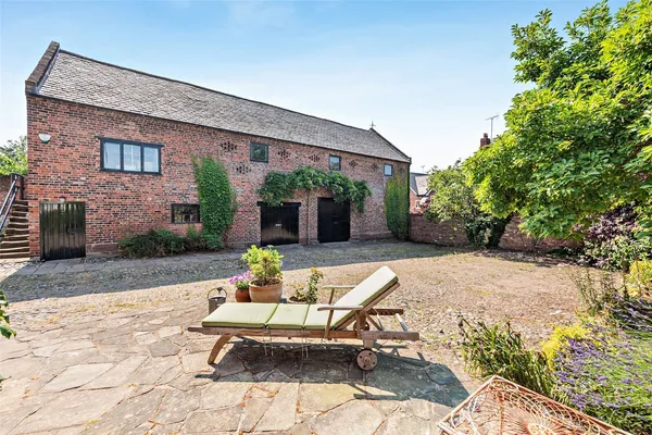 Parkgate Road, Neston, CH64 photo 31