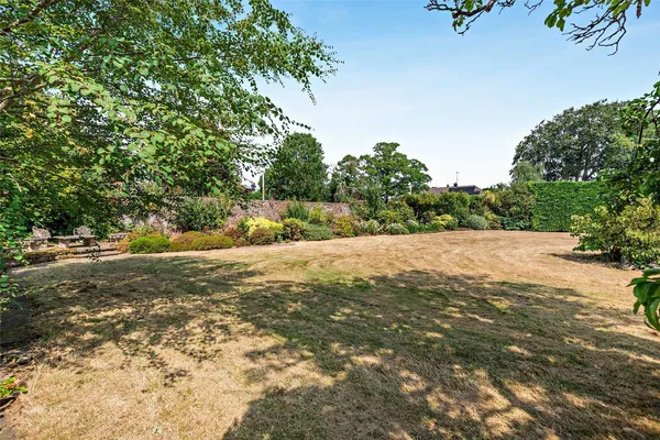 Parkgate Road, Neston, CH64 photo 37