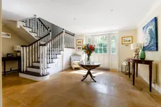 Avenue Road, Shalden, GU34 photo 3