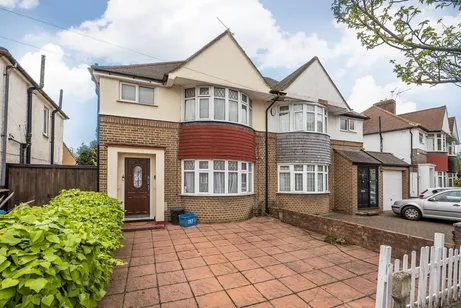 Argyle Avenue Whitton TW3