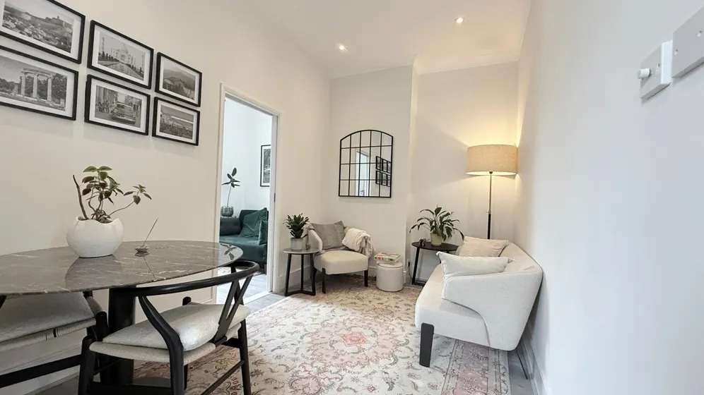 Fairbridge Road London N19 photo 6
