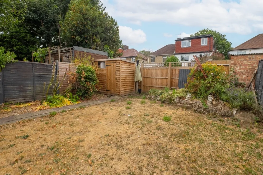 Argyle Avenue Whitton TW3 photo 6