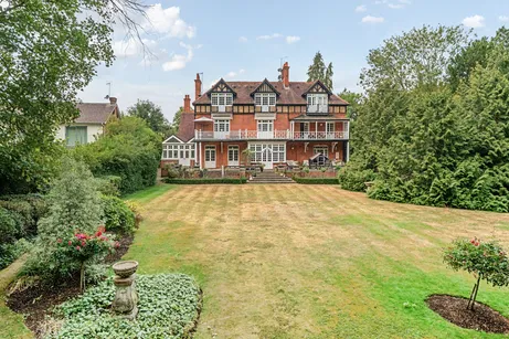 Court Road, Maidenhead, SL6