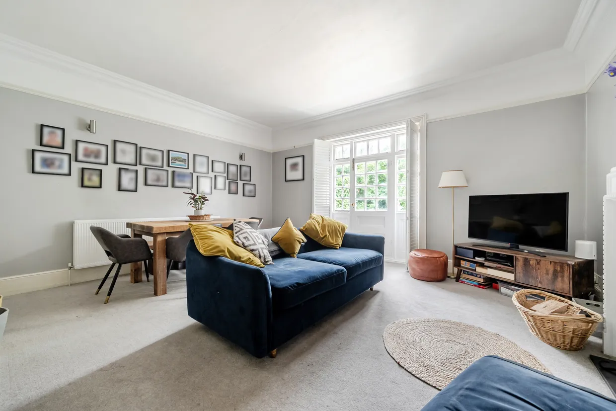 Court Road, Maidenhead, SL6 photo 4