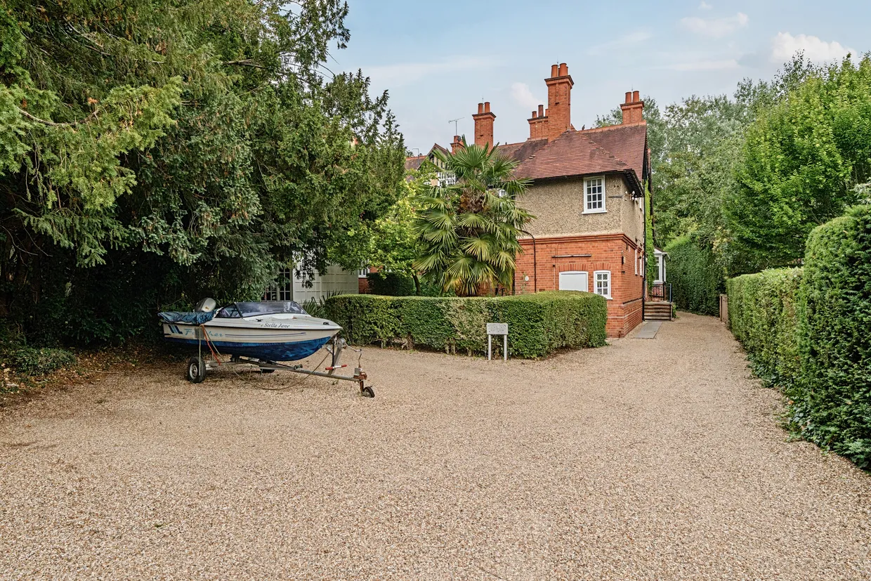 Court Road, Maidenhead, SL6 photo 11