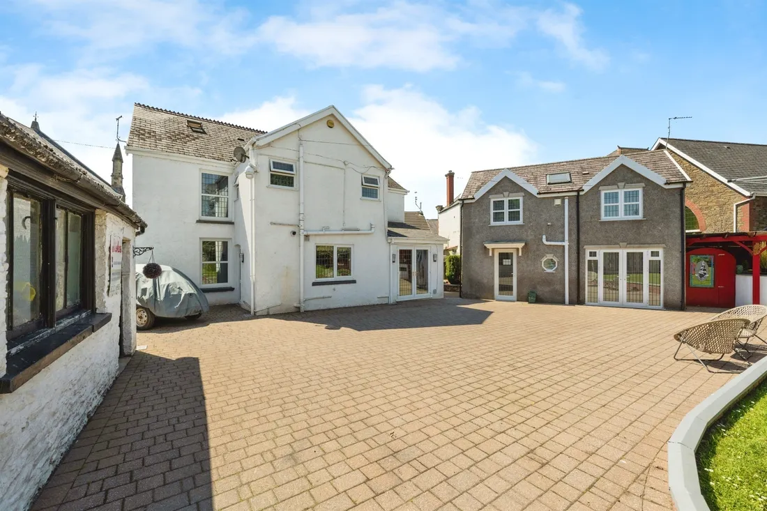 Property photo 25