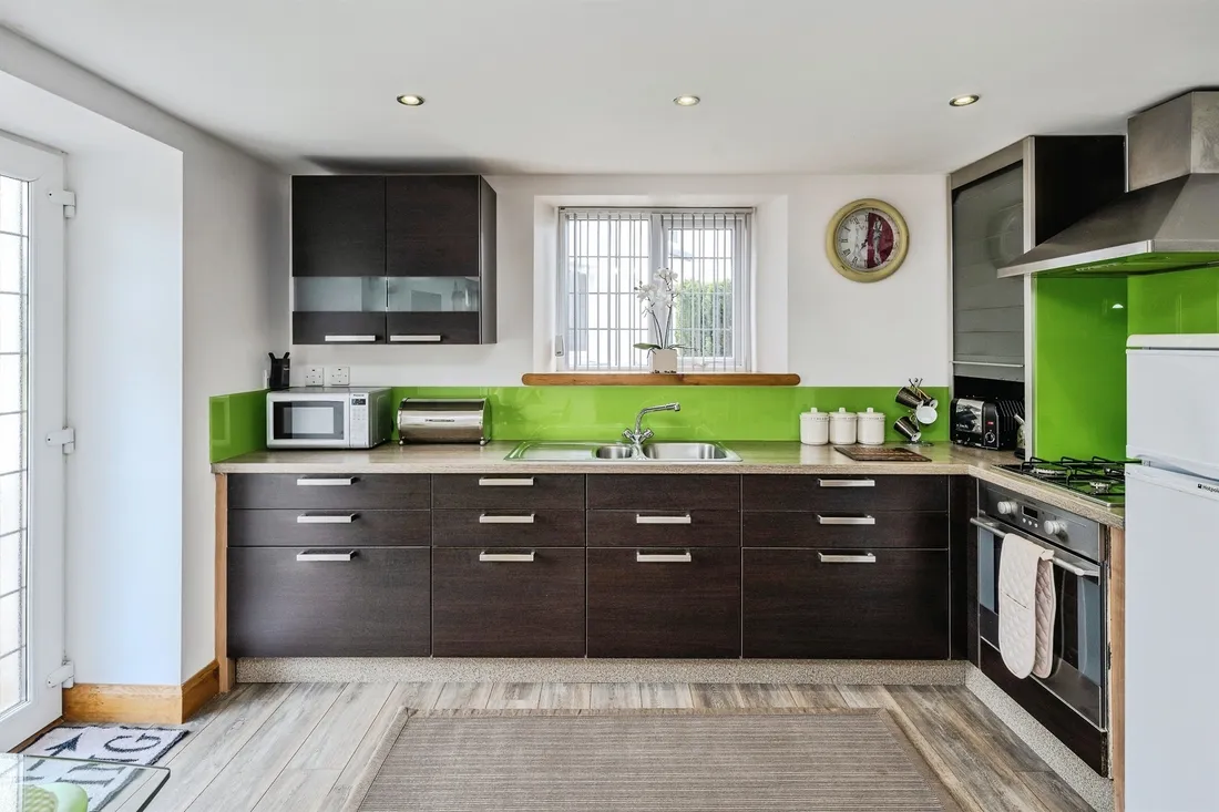 Property photo 28