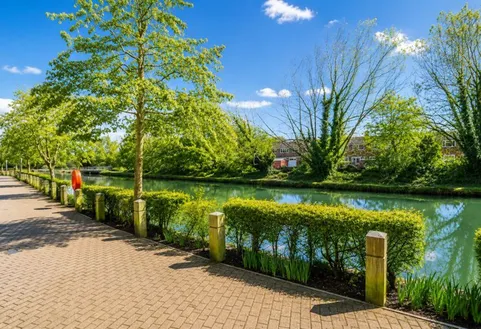 Hemsley Road, Kings Langley, WD4