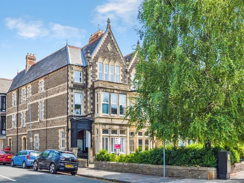 Cathedral Road, Cardiffphoto