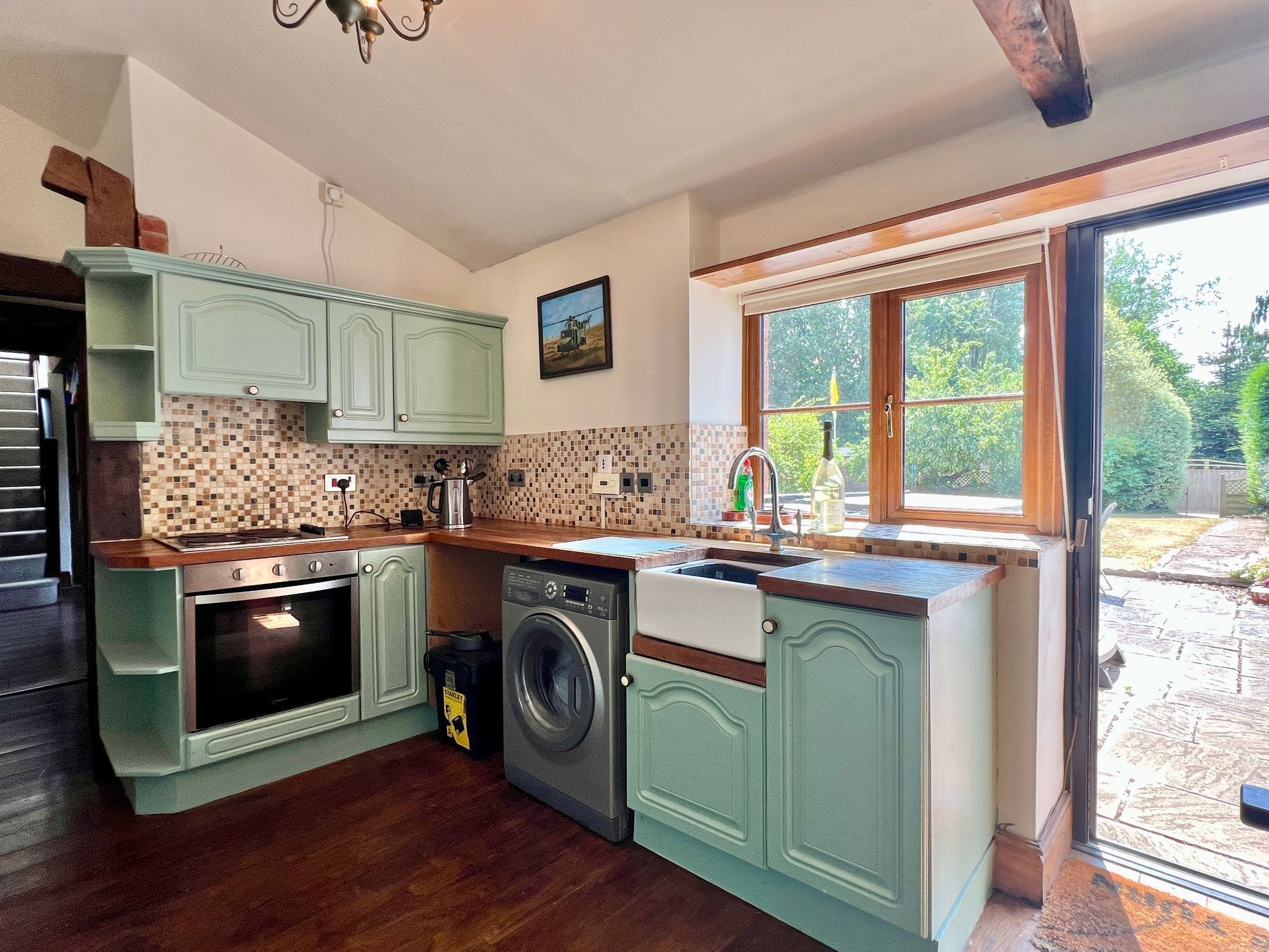 West Newton, Bridgwater - NO Onward chain! Image 9