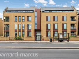 Quayle Crescent, LONDON photo