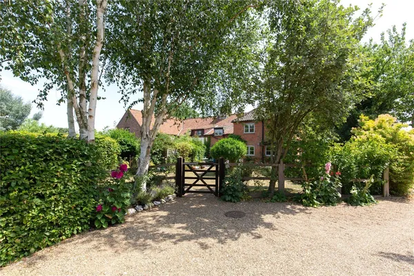 North Barningham Road, Bessingham, NR11 photo 24