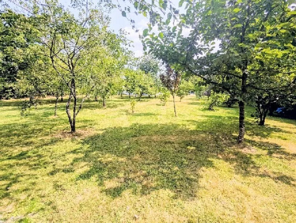 Property carousel item 35