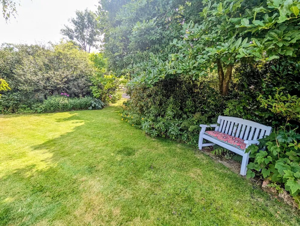 Property carousel item 40