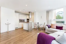 Lock House, Surrey Quays, SE16 photo 2