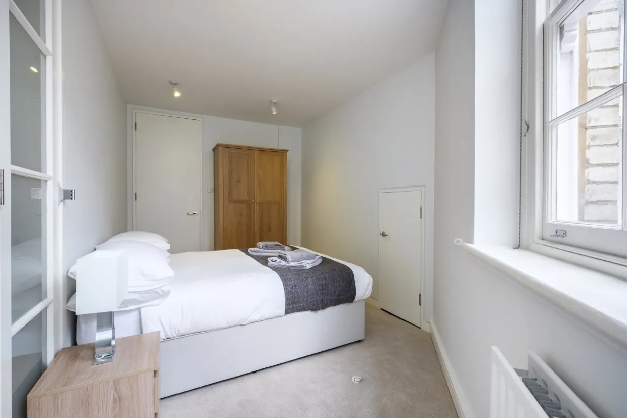 Carter Lane EC4V, EPC:C photo 2