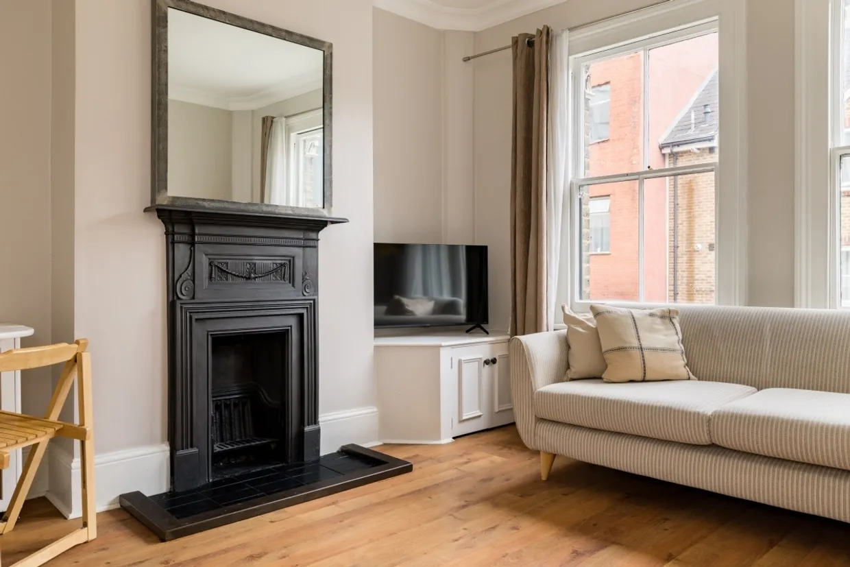Tabard Street, Borough, SE1 photo 2
