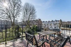 Earls Court Road Earls Court SW5 photo 3