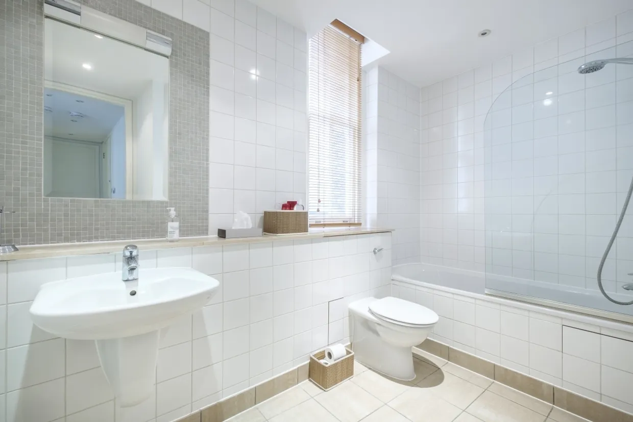 Carter Lane EC4V, EPC:C photo 3