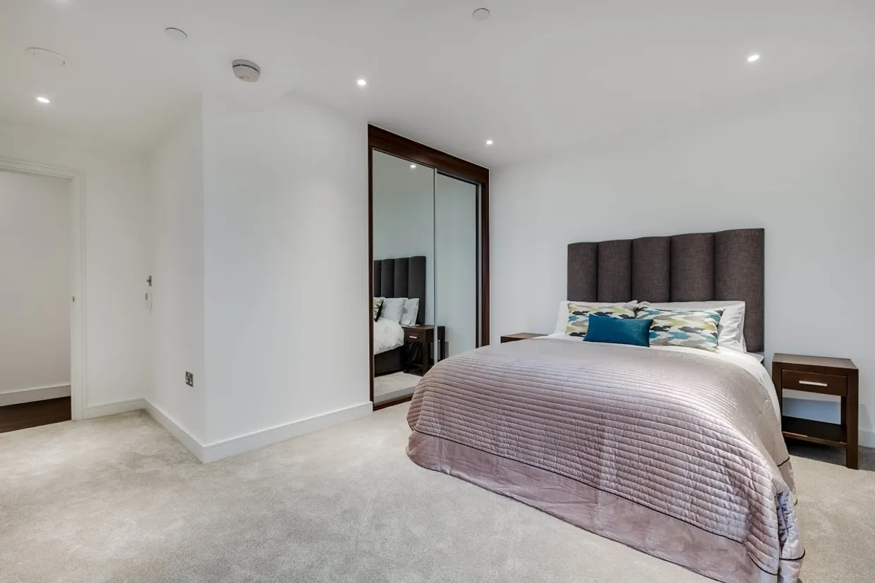 Nine Elms Point, 50 Wandsworth Road London SW8 photo 5
