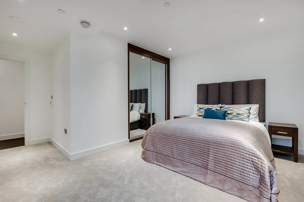 Nine Elms Point, 50 Wandsworth Road London SW8 photo 5