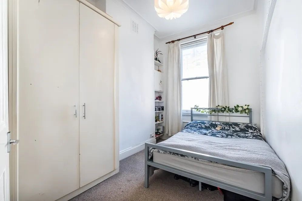 Earls Court Road Earls Court SW5 photo 9