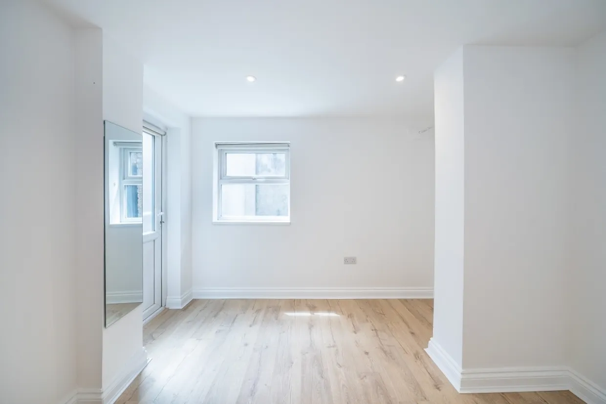 Trinity Road London SW17 photo 9