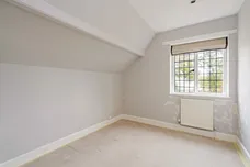 Horsham Road Capel RH5 photo 10