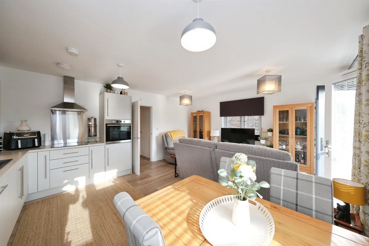 Laver Drive, Chesterfield