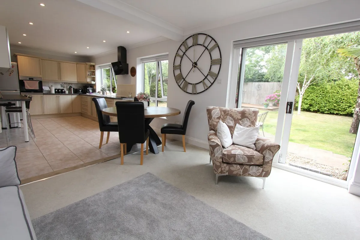 Lower Farm Court, Rhoose CF62