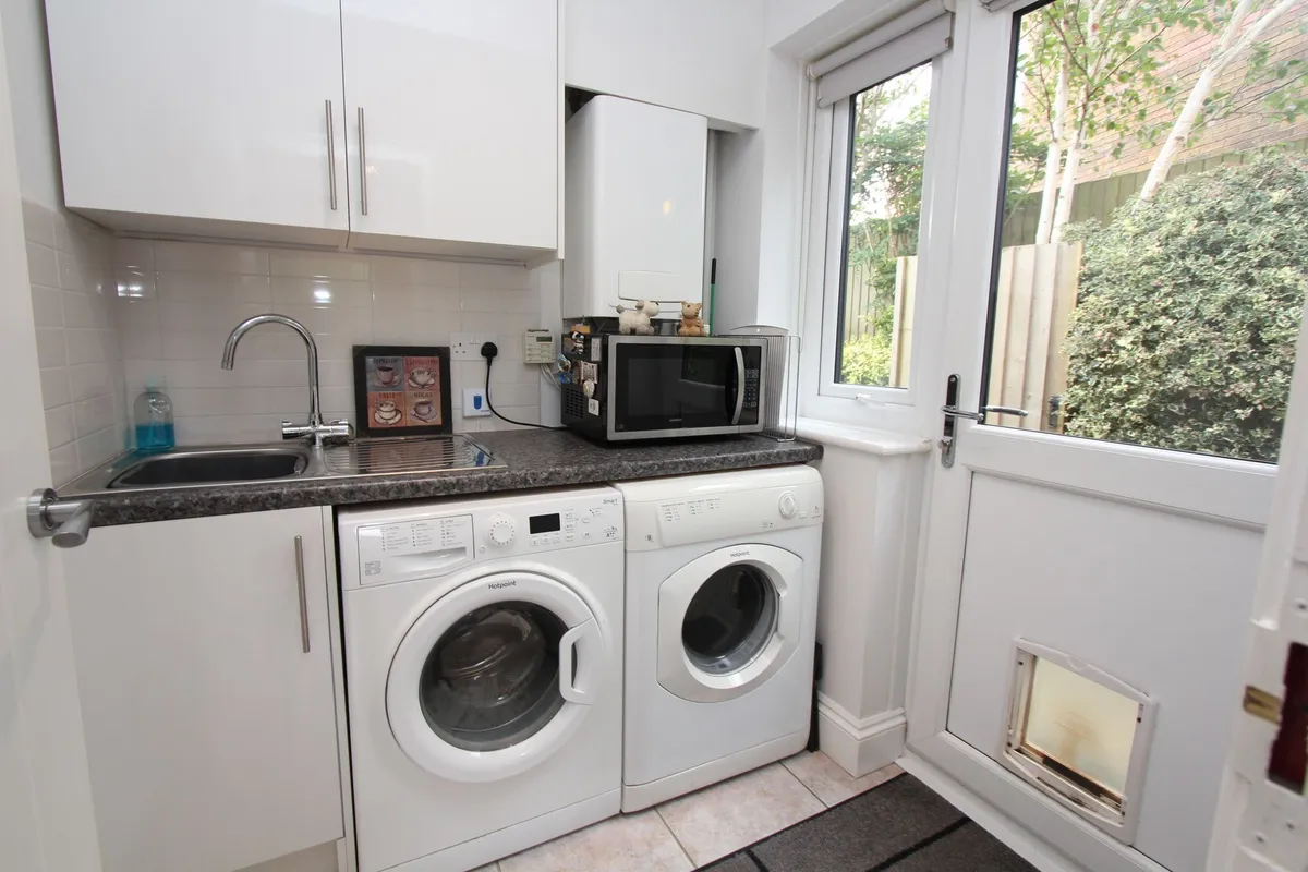Lower Farm Court, Rhoose CF62