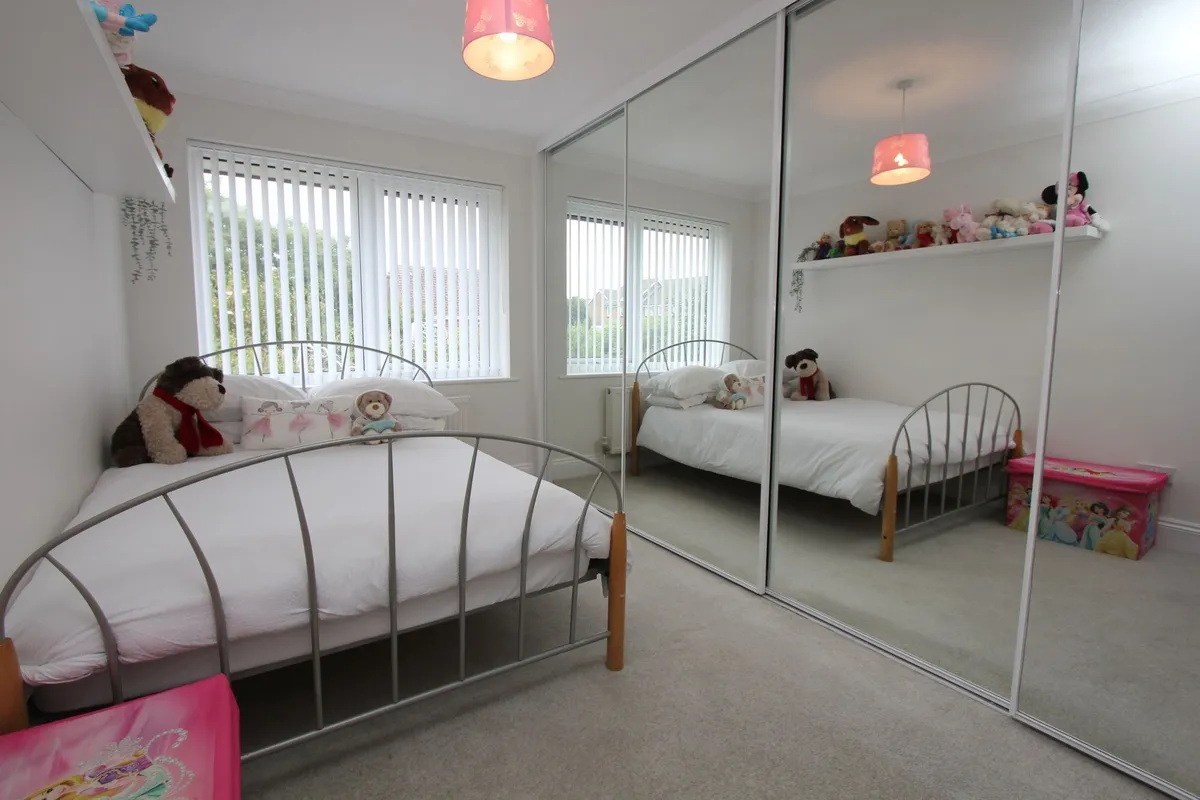 Lower Farm Court, Rhoose CF62