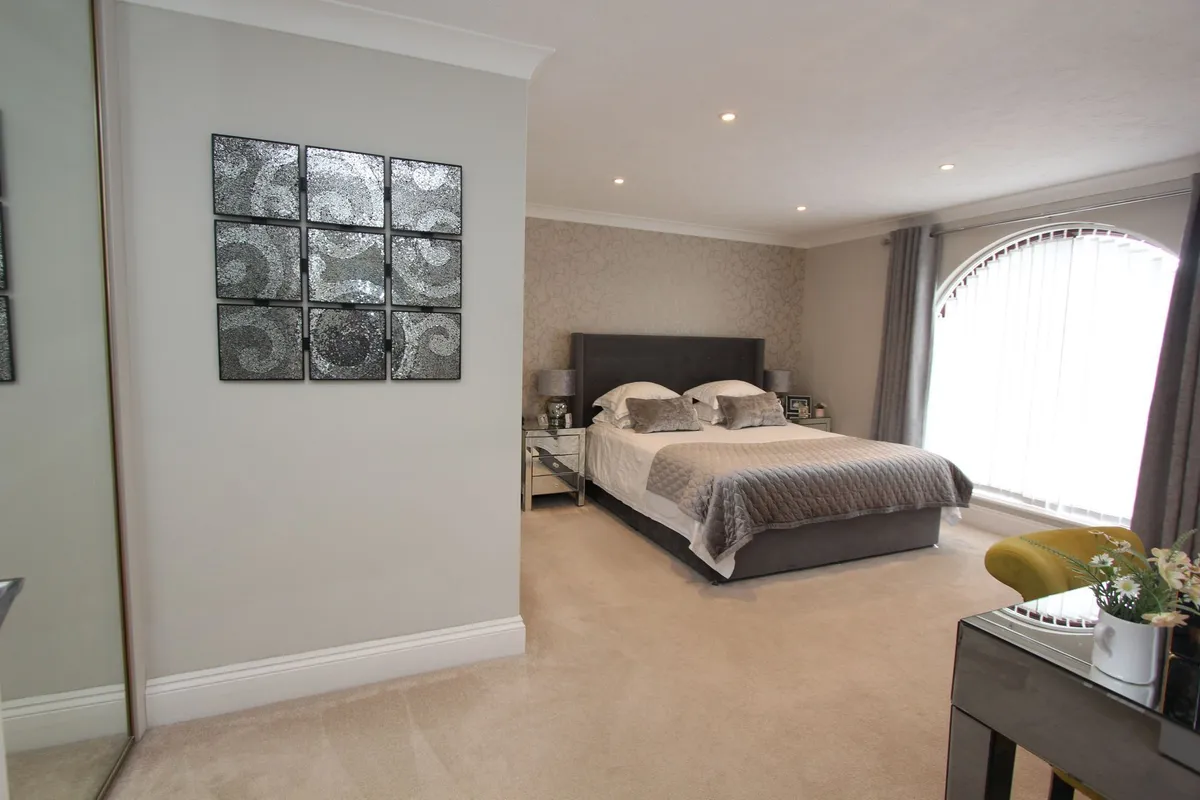 Lower Farm Court, Rhoose CF62
