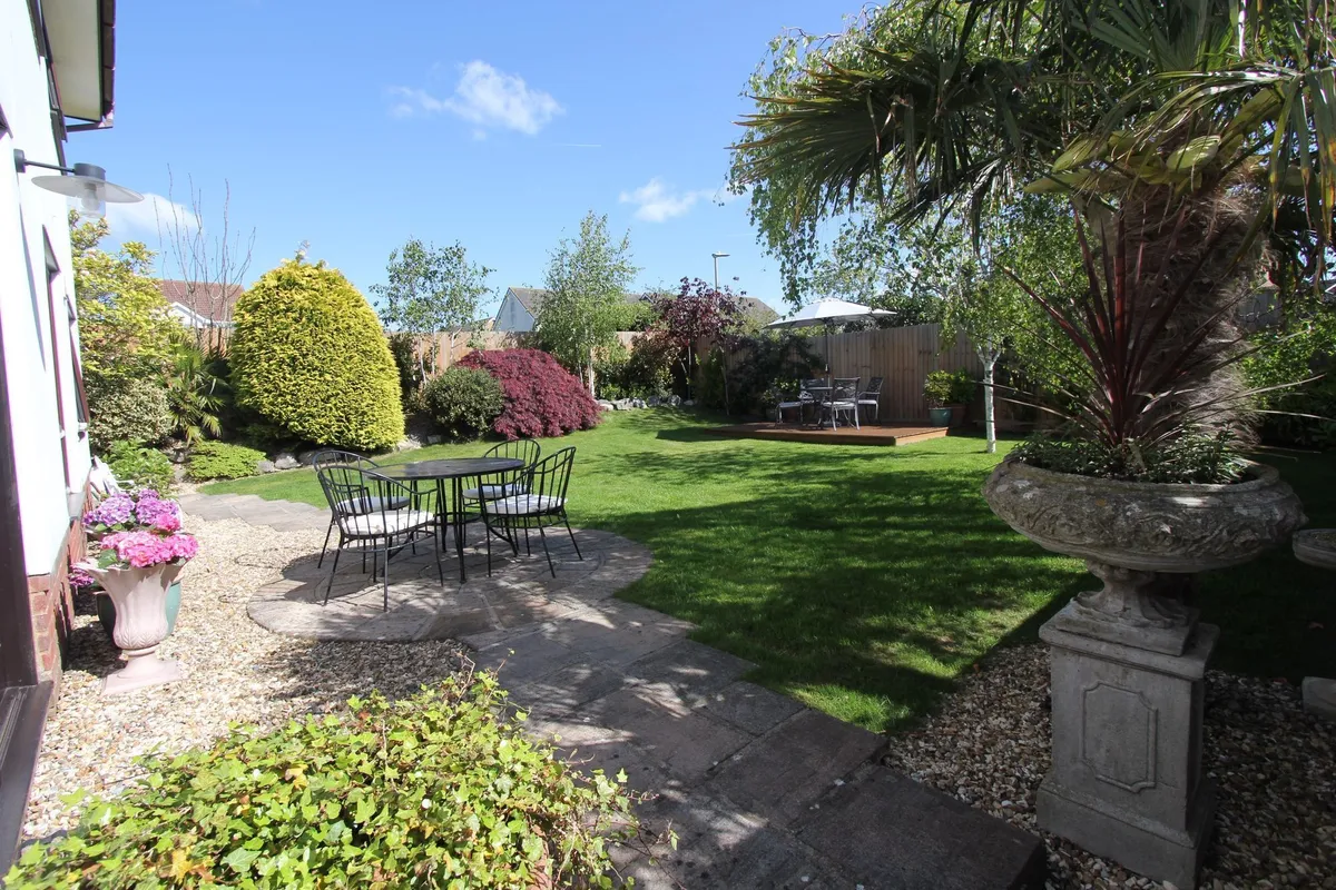Lower Farm Court, Rhoose CF62