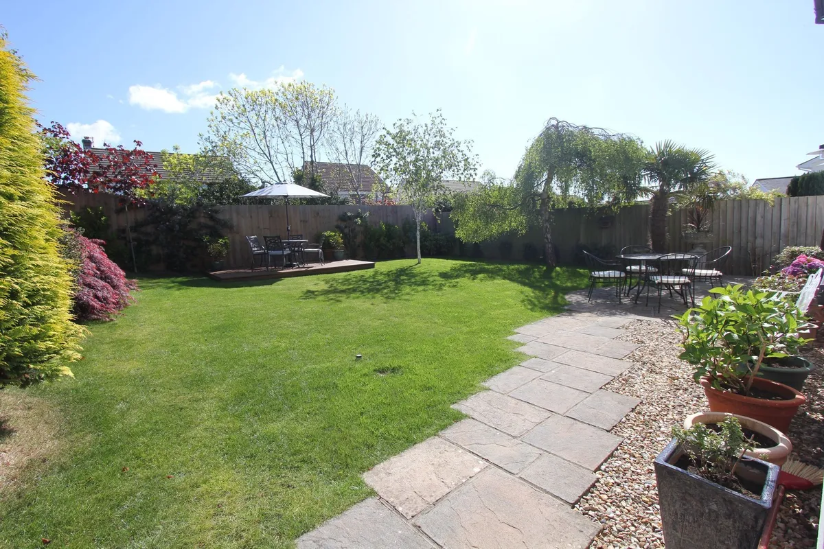 Lower Farm Court, Rhoose CF62