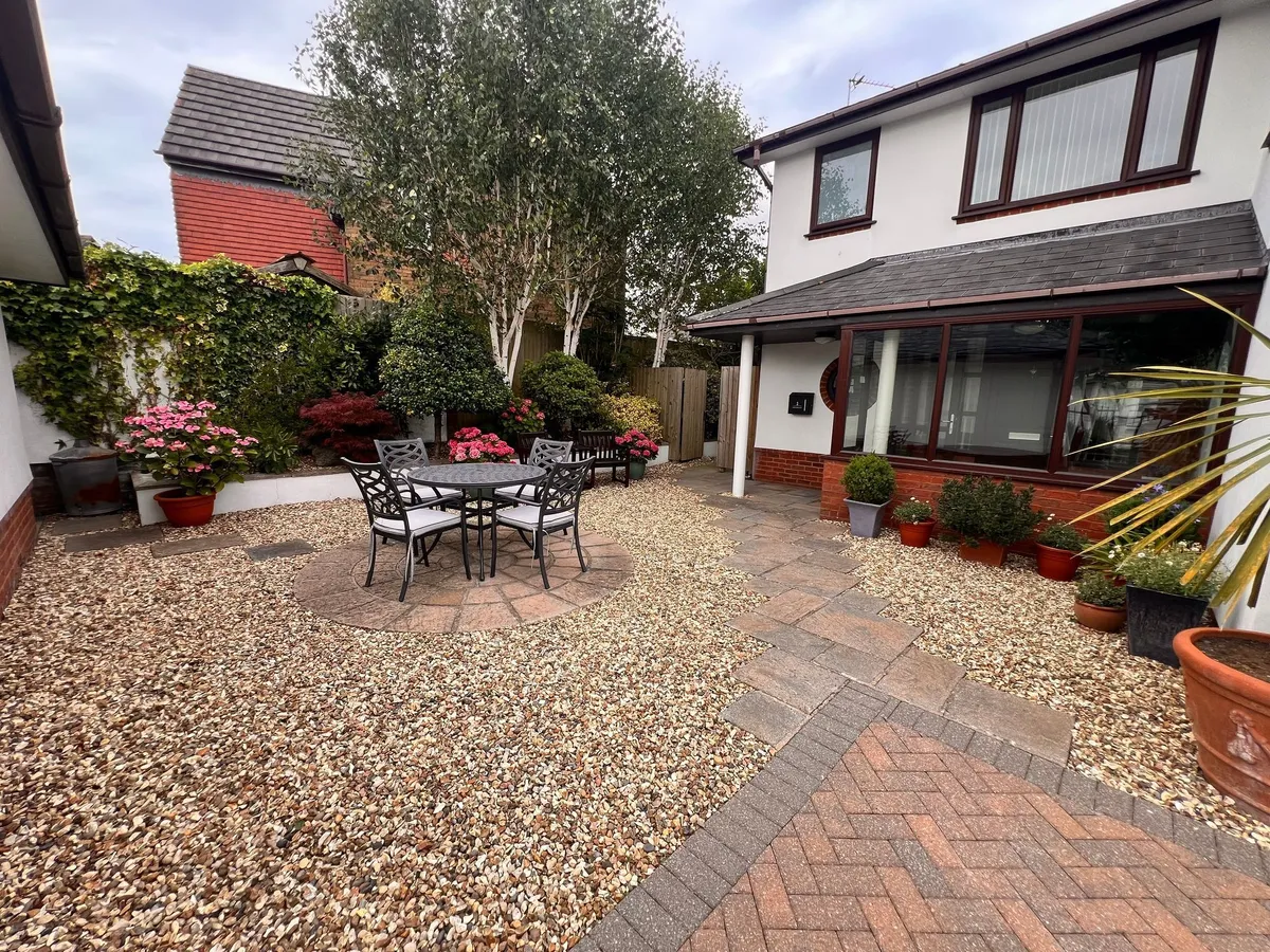 Lower Farm Court, Rhoose CF62