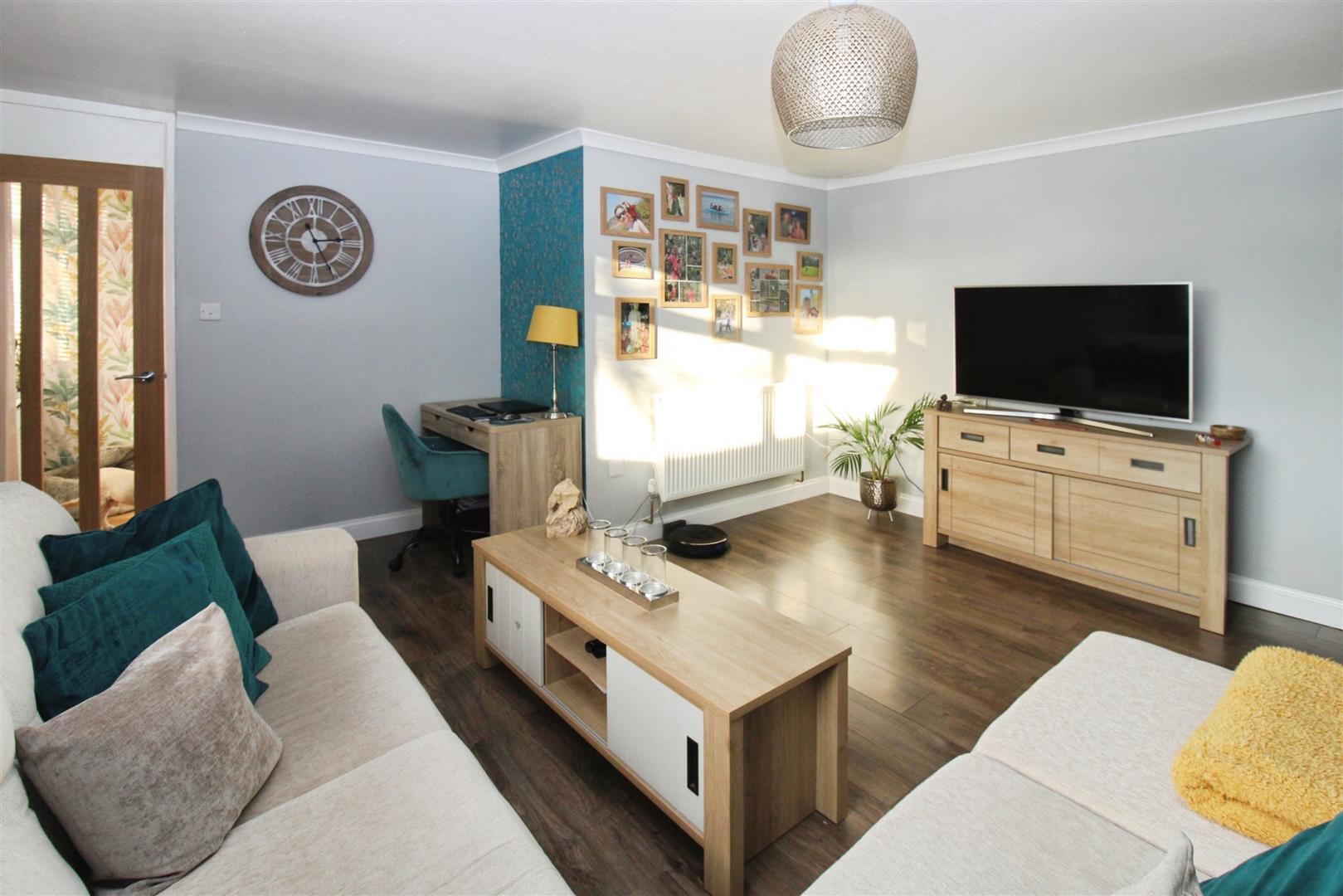 Stroud Crescent East, Bransholme, Hull Image 3