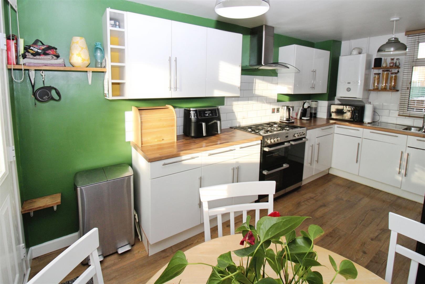 Stroud Crescent East, Bransholme, Hull Image 4