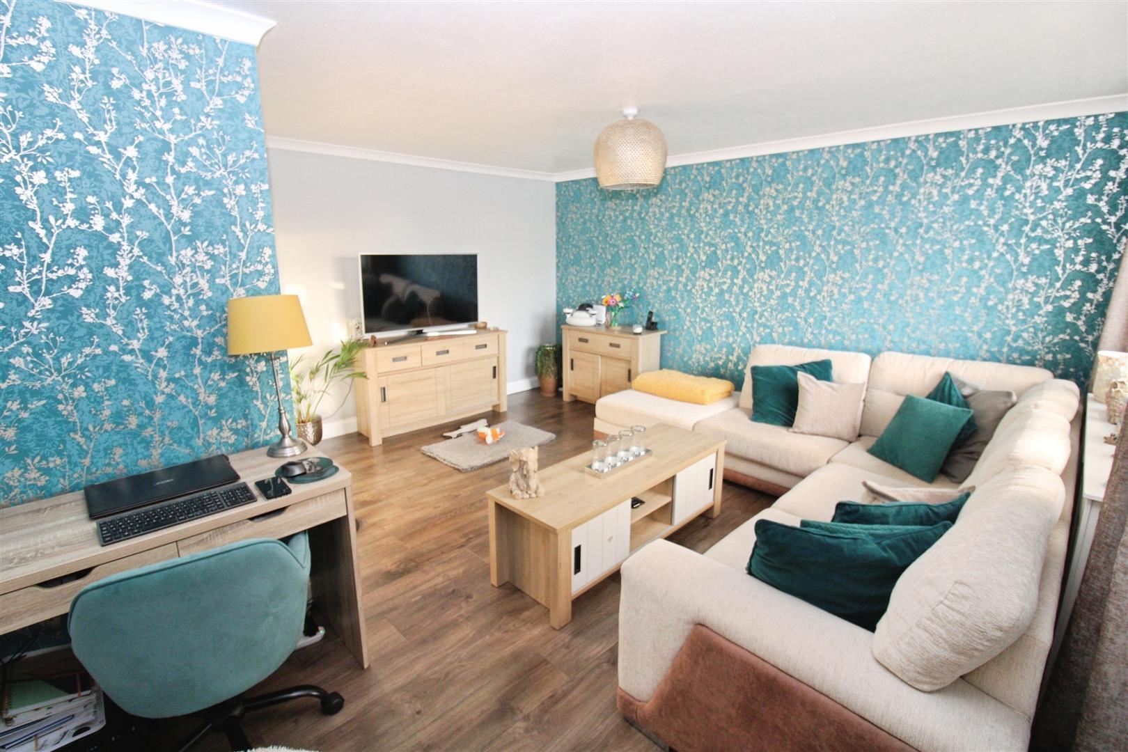 Stroud Crescent East, Bransholme, Hull Image 6