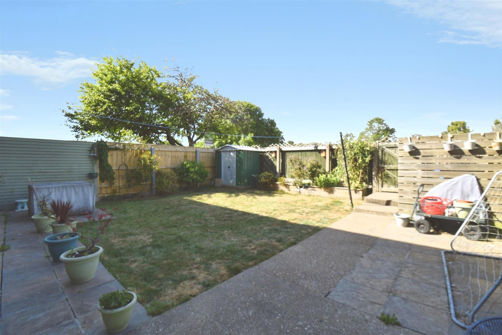 Stroud Crescent East, Bransholme, Hull Image 19