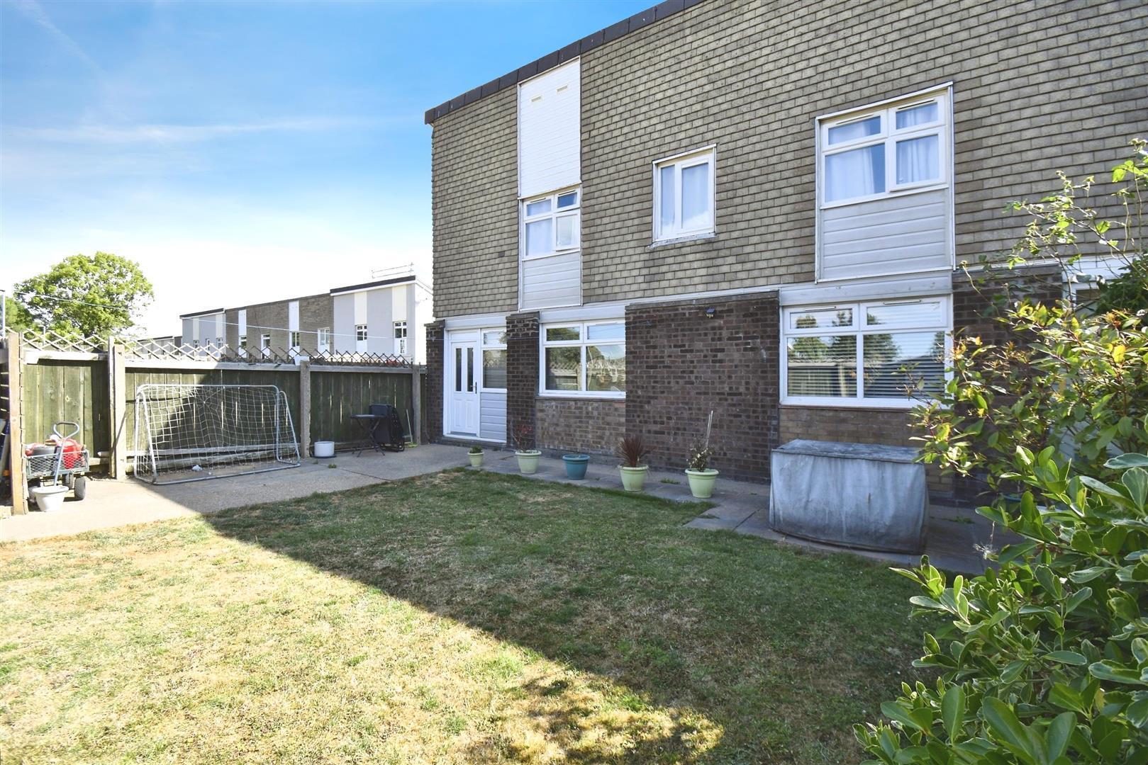 Stroud Crescent East, Bransholme, Hull Image 20