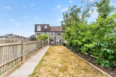 Rougemont Avenue, MORDEN