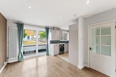 Rougemont Avenue, MORDEN