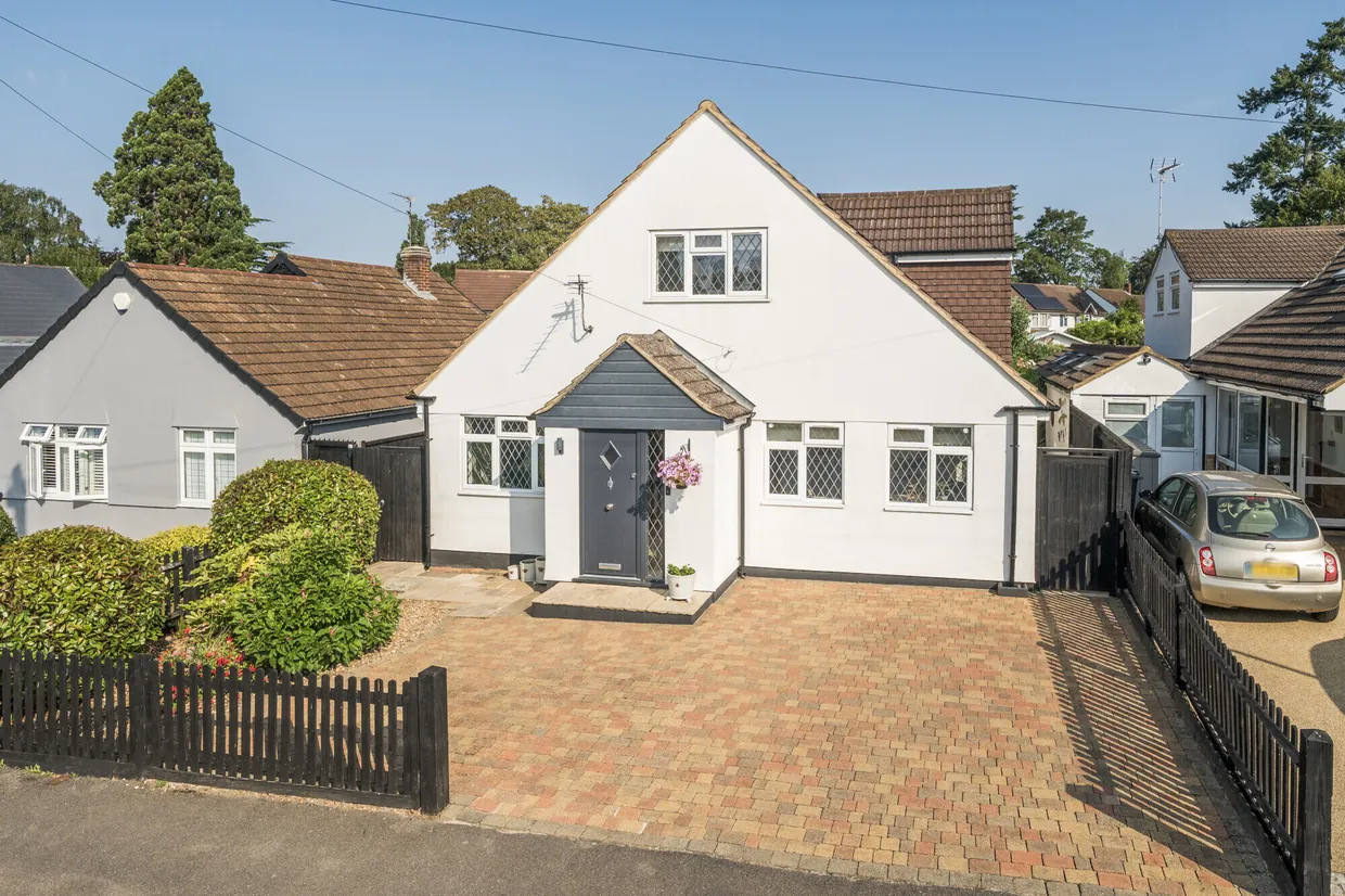 Northdown Road, Gerrards Cross, SL9 photo 2