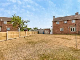Wilsford Lane, Ancaster, Grantham thumb 2