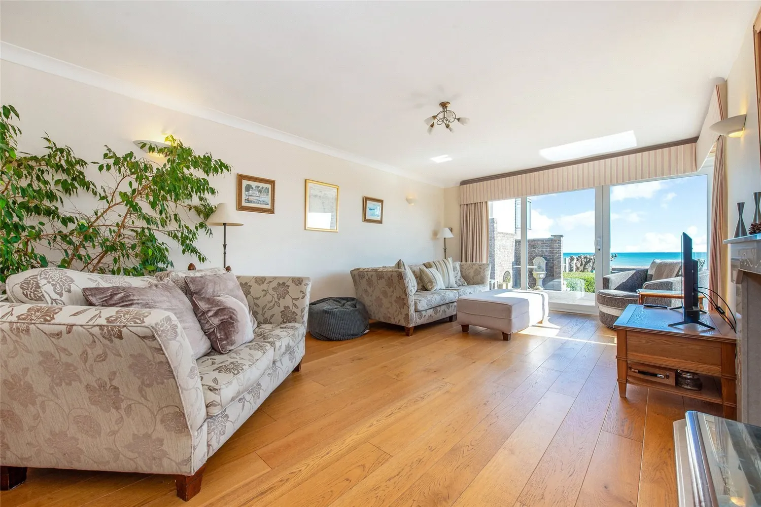 Aldwick Avenue, Aldwick, PO21 photo 4