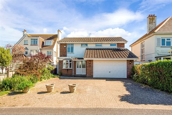 Aldwick Avenue, Aldwick, PO21 photo 14