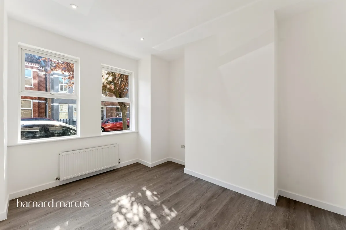 Leverson Street, LONDON