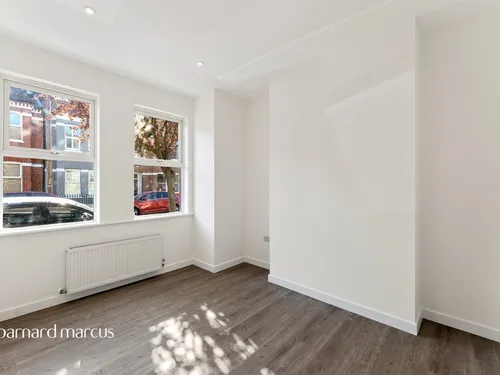 Leverson Street, LONDONphoto